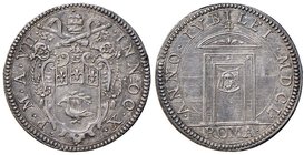 Innocenzo X (1644-1655) Giulio 1650 A. VII Giubileo – Munt. 37 AG (g 3,13) RRR Moneta assai rara a trovarsi in questa conservazione

SPL