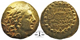 Pontic Kingdom. Mithradates VI Eupator. Gold Stater (8.35 g), 120-63 BC.
Dated month 1, BE 211 (October, 87 BC).
OBV: Diademed head of Mithradates V...