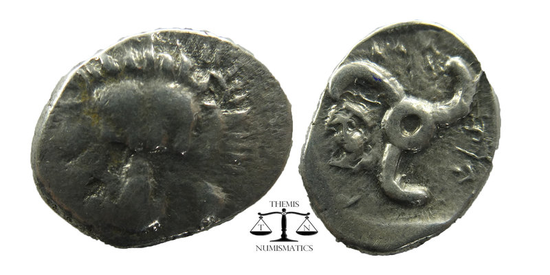 Dynasts of Lycia. Perikles (c. 380-360 BC). AR 1/3 Stater
Obv. Facing lion's sca...
