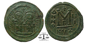 Justinus II (565-578) - AE Follis .Cyzicus
 Emperor with gl.cr. and empress Sophia, also with gl.cr., both enthroned, Christogram above / ANNO 
15,62 ...