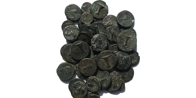 Lot Of 39 AEOLIS. Kyme Bronze Coins. (Circa 350-250 BC)
Sold As Seen