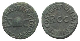 Gaius (Caligula, 37-41). Æ Quadrans (17mm, 3.32g, 6h). Rome, 40-1. Pileus between S-C. R/ Large RCC. RIC I 52. Green patina, Good VF