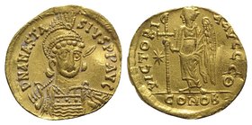 Anastasius I (491-518). AV Solidus (19mm, 3.75g, 6h). Constantinople, 507-518. Helmeted and cuirassed bust facing slightly r., holding spear and shiel...