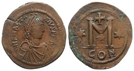 Anastasius I (491-518). Æ 40 Nummi (39mm, 17.45g, 6h). Constantinople, 498-518. Diademed, draped and cuirassed bust r. R/ Large M; cross above, star t...