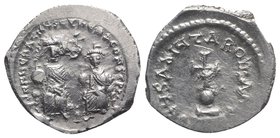 Heraclius with Heraclius Constantine (610-641). AR Hexagram (26mm, 6.60g, 6h). Constantinople, 615-638. Heraclius and Heraclius Constantine seated fac...
