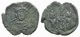 Constantine IV (668-685). Æ 40 Nummi (25mm, 5.16g, 6h). Syracuse, 674-681. Helmeted and cuirassed bust facing slightly r., wearing short beard, holdin...
