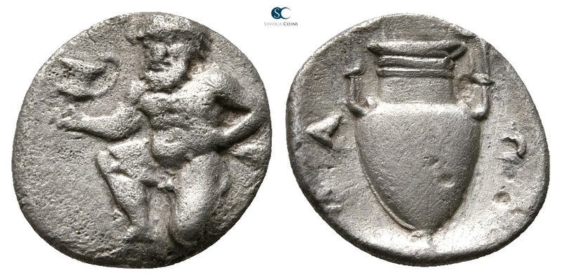 Islands off Thrace. Thasos 450-425 BC. 
Obol AR

12 mm., 0,74 g.



very ...