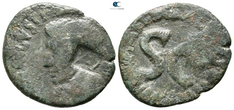 Augustus 27 BC-AD 14. Rome
As Æ

26 mm., 5,69 g.



fine