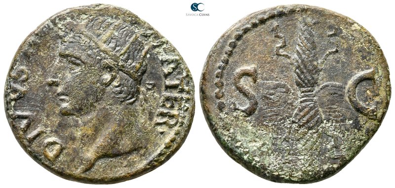 Divus Augustus after AD 14. Rome
As Æ

25 mm., 10,14 g.



very fine