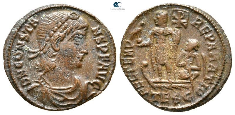 Constans AD 337-350. Thessaloniki
Follis Æ

18 mm., 2,18 g.



very fine