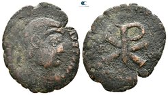 Magnentius AD 350-353. Lugdunum. Maiorina Æ