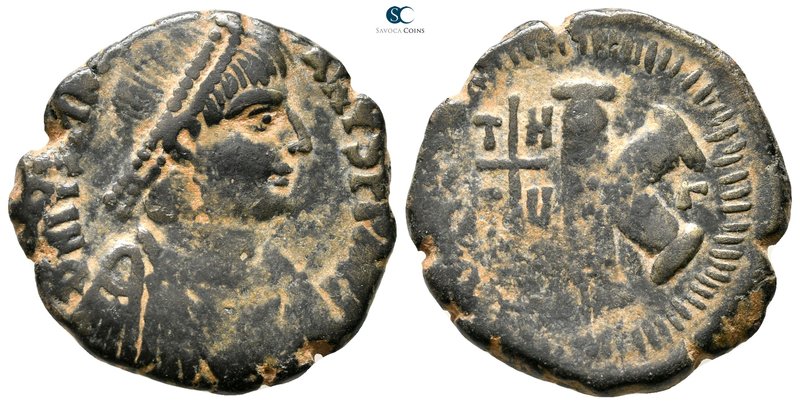 Justinian I AD 527-565. Theoupolis (Antioch)
Half follis Æ

25 mm., 7,18 g.
...