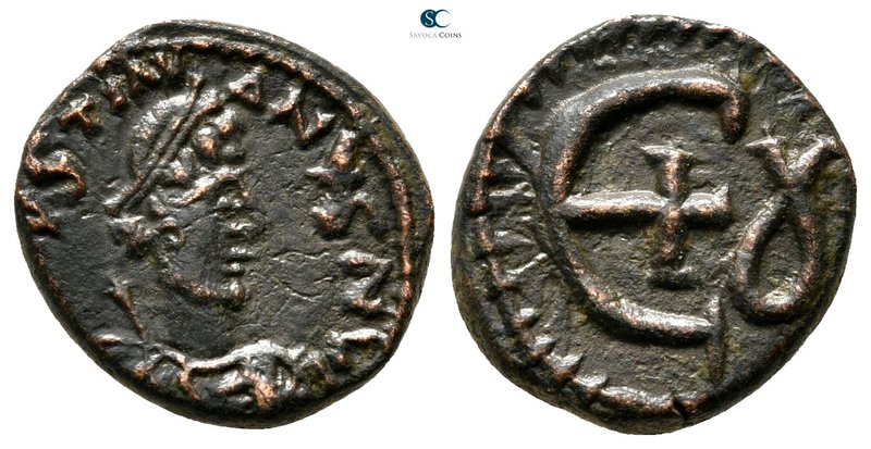 Justinian I AD 527-565. Theoupolis (Antioch)
Pentanummium Æ

15 mm., 2,26 g....