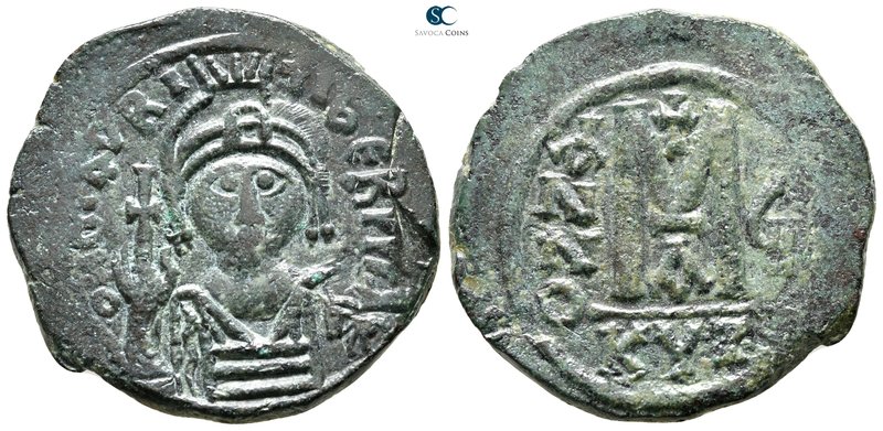 Maurice Tiberius AD 582-602. Cyzicus
Follis Æ

31 mm., 11,65 g.



good v...