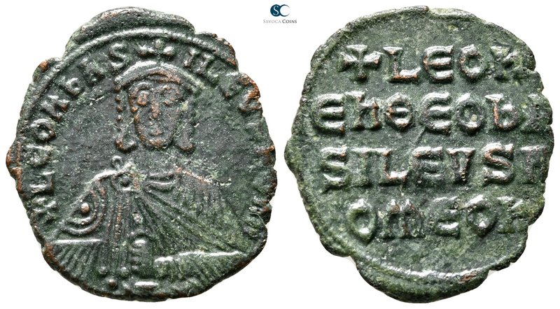 Leo VI the Wise. AD 886-912. Constantinople
Follis Æ

26 mm., 4,31 g.



...
