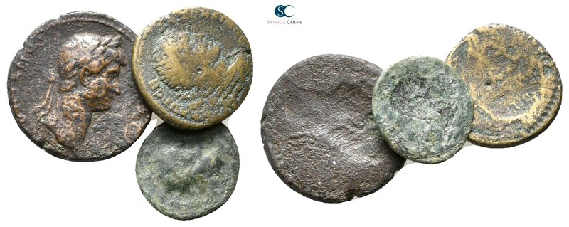 Lot of ca.3 Roman Imperial Bronze Coins / SOLD AS SEEN, NO RETURN!

nearly ver...