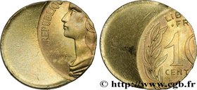 V REPUBLIC
Type : 10 centimes Marianne Fautée : frappe décentrée sur flan de 5 Centimes 
Date : n.d. 
Mint name / Town : Pessac 
Quantity minted :...