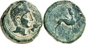 SPANIEN. 
HISPANIA CITERIOR. 
KASTILO / CASTULO (Cazlona). AE-As 27mm (133/116 v.Chr.) 17,4g. Jünglingskopf mit Taenie n. r. / Behelmte Sphinx mit e...