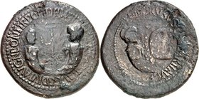 RÖMISCHES KAISERREICH. 
Drusus iunior, Sohn des Tiberius +23. AE-Sesterz (23) 27,6g. Füllhörner mit Knabenbüsten mit Bullae auf Caduceus&nbsp;/ DRVSV...