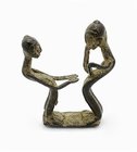 Afrika. 
GHANA. 
ASHANTI - Goldgewichte. Ashanti Goldgewicht in Form zweier Männner Adu-Ado und Amoako darstellend, zwei alte Männer, die sich im Al...