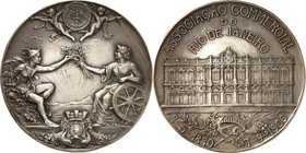 ÜBERSEE. 
BRASILIEN. 
Republik 1889. Medaille 1906 (v. Augusto G. Girardet) a.d. Einweihung d. Handelskammer (Associa\'e7\'e3o Commercial) von RIO d...