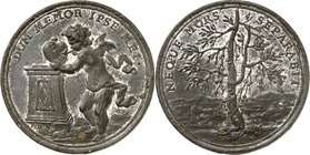 FREUNDSCHAFT, LIEBE, EHE. 
EHE. 
HOCHZEIT. Medaille o.J. (18. Jh.) (v. P.H. Müller in Augsburg). DUM MEMOR IPSE MEI - Putto r. an Altar stehend grav...