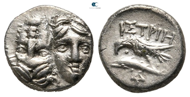 Moesia. Istros 400-350 BC. 
1/4 Drachm AR

12 mm., 1,16 g.

Two young male ...