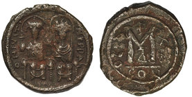 Cesarstwo Bizantyjskie, Justyn II (565-578), Follis
 Konstantynopol, 577-578 ne. Awers:&nbsp;Justyn i Zofia na tronie na wprost, wokoło napis D N IVS...