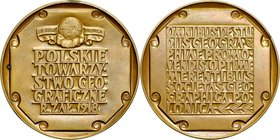 Medal niedatowany z 1964 roku autorstwa W. Kowalika, wybity ku czci Polskiego Towarzystwa Geograficznego.