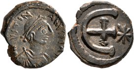 Justinian I, 527-565. Pentanummium (Bronze, 14 mm, 2.72 g, 6 h), Theoupolis (Antiochia), 551-560. D N IVSTINIANVS P P AVG Diademed, draped, and cuiras...