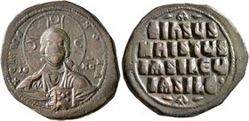 Anonymous Folles, time of Basil II & Constantine VIII, circa 976-1025. Follis (Bronze, 31 mm, 14.02 g, 5 h), Class A2, Constantinopolis. +ЄMMANOVHΛ Ni...