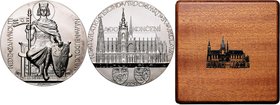Silver medal Completion of the construction of St. Vitus Cathedral 1929 / 2017, J. Sejnost, Ag 925/1000 123,62 g, 70 mm, limited edition of 200 pcs., ...