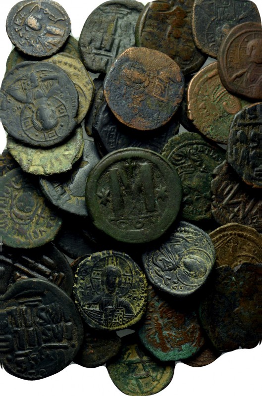 43 Byzantine coins. 

Obv: .
Rev: .

. 

Condition: See picture.

Weigh...