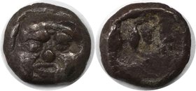Griechische Münzen, MACEDONIA. NEAPOLIS. Hemiobol um 500 v. Chr, Vs: Gorgoneion v. v., Rs: Unregelmäßiges inkusum. Silber. 0.383 g. Sehr schön (Aus de...