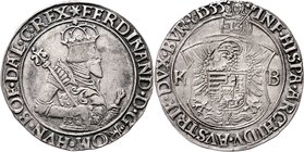 Münzen Römisch Deutsches Reich - Habsburgische Erb- und Kronlande Ferdinand I. 1521 - 1564
 Taler 1555 KB Kremnitz. 28,63g. MzA. Seite 38. leichte Sc...