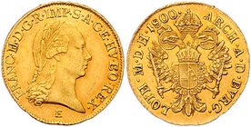 Münzen Römisch Deutsches Reich - Habsburgische Erb- und Kronlande Franz II. 1792 - 1806
 Dukat 1800 E Karlsburg. 3,50g. Her. 75 vz