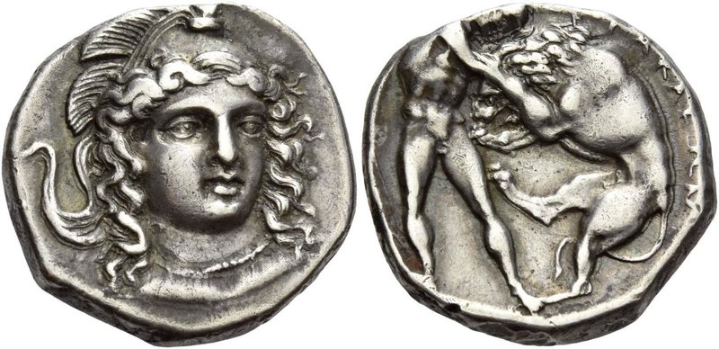 Lucania, Heraclea
Nomos circa 360-350, AR 7.65 g. Helmeted head of Athena facin...