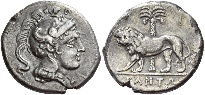 Velia
Nomos circa 305-290, AR 7.11g. Head of Athena r., wearing a crested Attic...