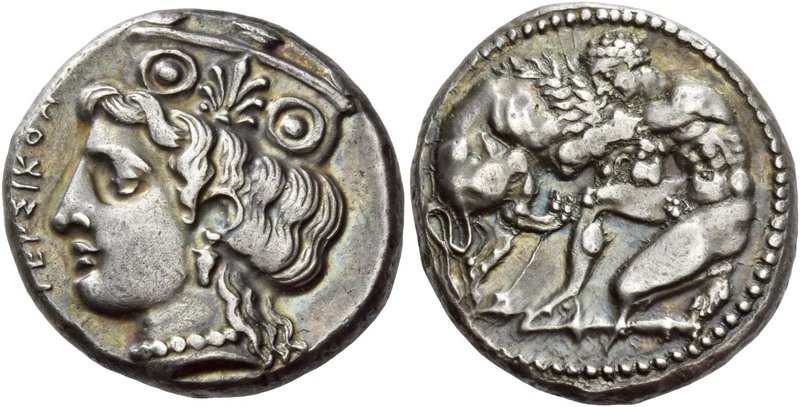 Cilicia, Tarsus
Stater circa 370, AR 10.68 g. TEPΣIKON Head of Hera l., wearing...