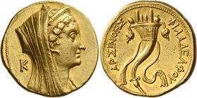 Ptolemy VI Philometor, 180 – 145 or Ptolemy VIII Euergetes, 145 – 116
In the name of Arsinoe II. Octodrachm, Alexandria 180-116, AV 27.66 g. Diademed...
