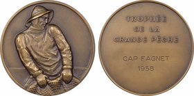 Vème République, Trophée de la grande pêche, par Bouillot, 1958
SUP. Bronze, 65,0 mm, 102,60 g, 12 h, Punch: Carré