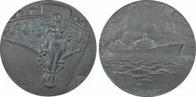 Vème République, le pétrolier Esso Parentis, par Guiraud, 1958 Paris
SUP+. Bronze, 89,0 mm, 300,20 g, 12 h, Punch: Corne d'abondance

Infimes frott...