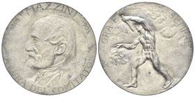 Durante Vittorio Emanuele III, 1900-1943.
Medaglia 1904 opus E. De Albertis.
Metallo Bianco gr. 47,30 mm 50
Dr. 1805 MAZZINI 1905. Busto a s.; sott...