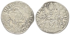 Galeazzo II Visconti, 1359-1378.
Pegione.
Ag gr. 2,51
Dr. GALEAZ VICECOMES D MEDIOLANI PP 3C. Scudo inclinato sormontato da elmo col cimiero del dr...