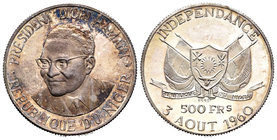 Niger. 500 francos. 1960. (Km-5). Ag. 9,94 g. Pátina. PROOF. Est...35,00.