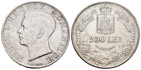 Rumanía. Mihai I. 250 lei. 1941. (Km-59.2). Ag. 11,84 g. Limpiada. Escasa. MBC+. Est...45,00.
