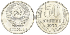 Rusia. 50 kopecks. 1975. (Km-Y133a.2). Cu-Ni. 4,55 g. Escasa. SC-. Est...30,00.