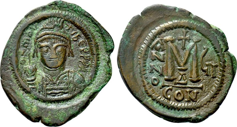 MAURICE TIBERIUS (582-602). Follis. Constantinople. Dated RY 7 (588/9). 

Obv:...