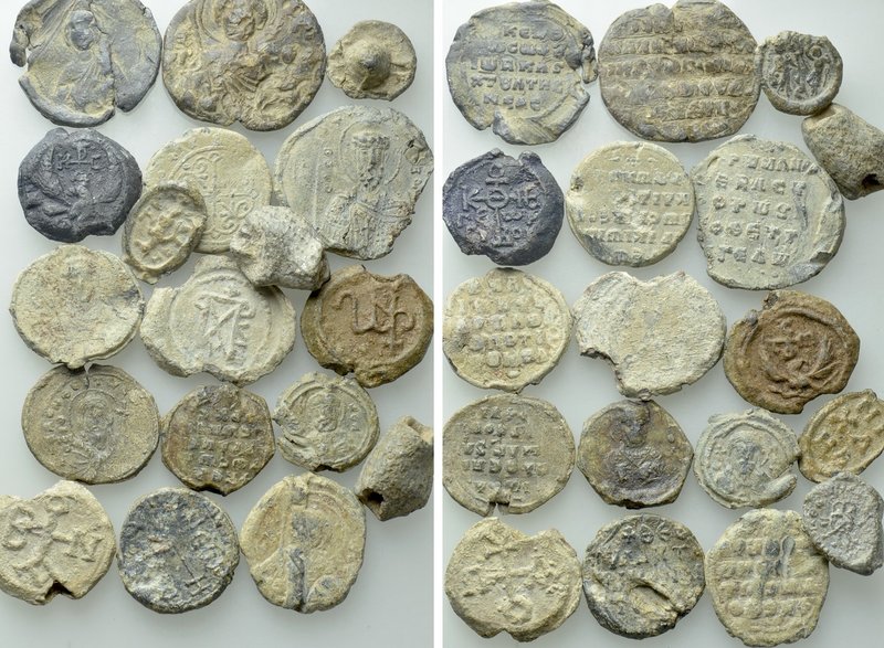 18 Byzantine and Roman Seals. 

Obv: .
Rev: .

. 

Condition: See picture...
