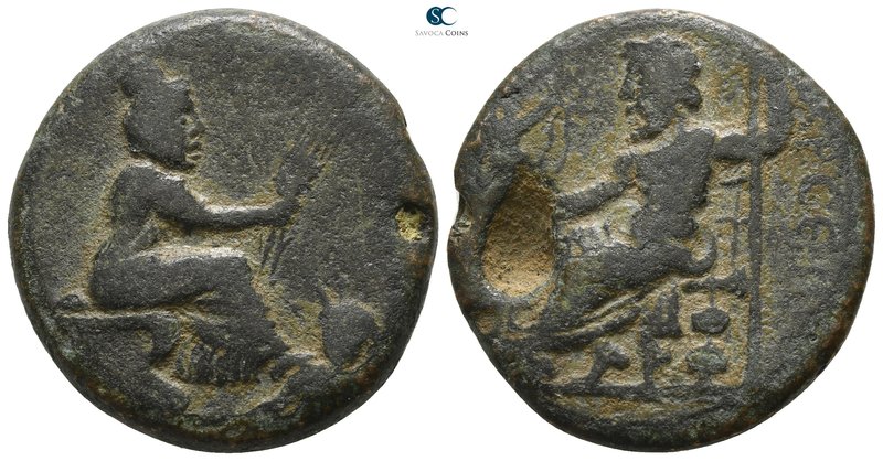 Cilicia. Tarsos circa 164-27 BC. 
Bronze Æ

25mm., 13,55g.

Tyche seated ri...